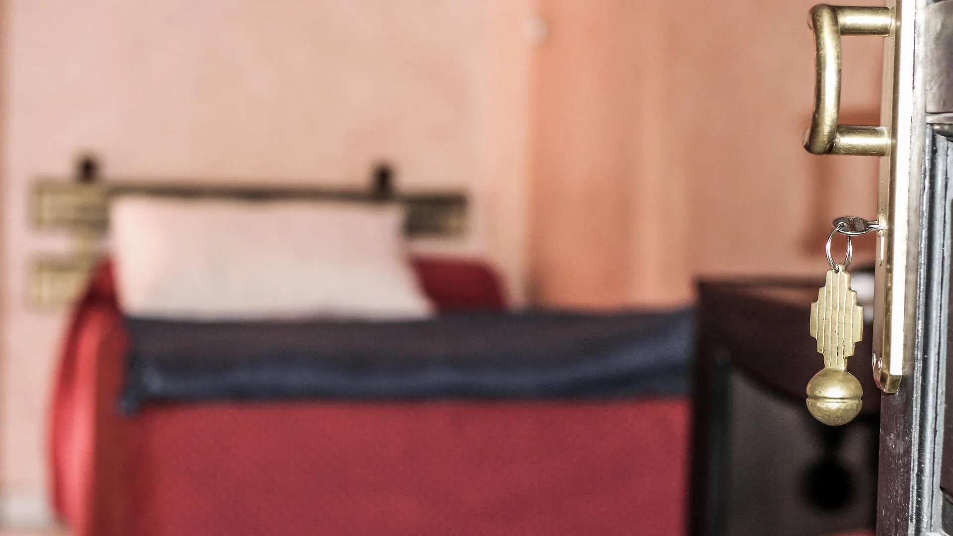 Hotel Ennasma contacts
